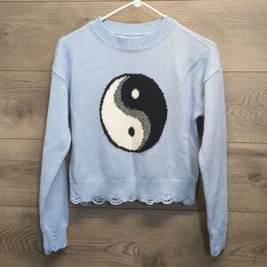 No Boundaries Distressed Sweater Yin Yang Design Womens Juniors Size Small 3-5